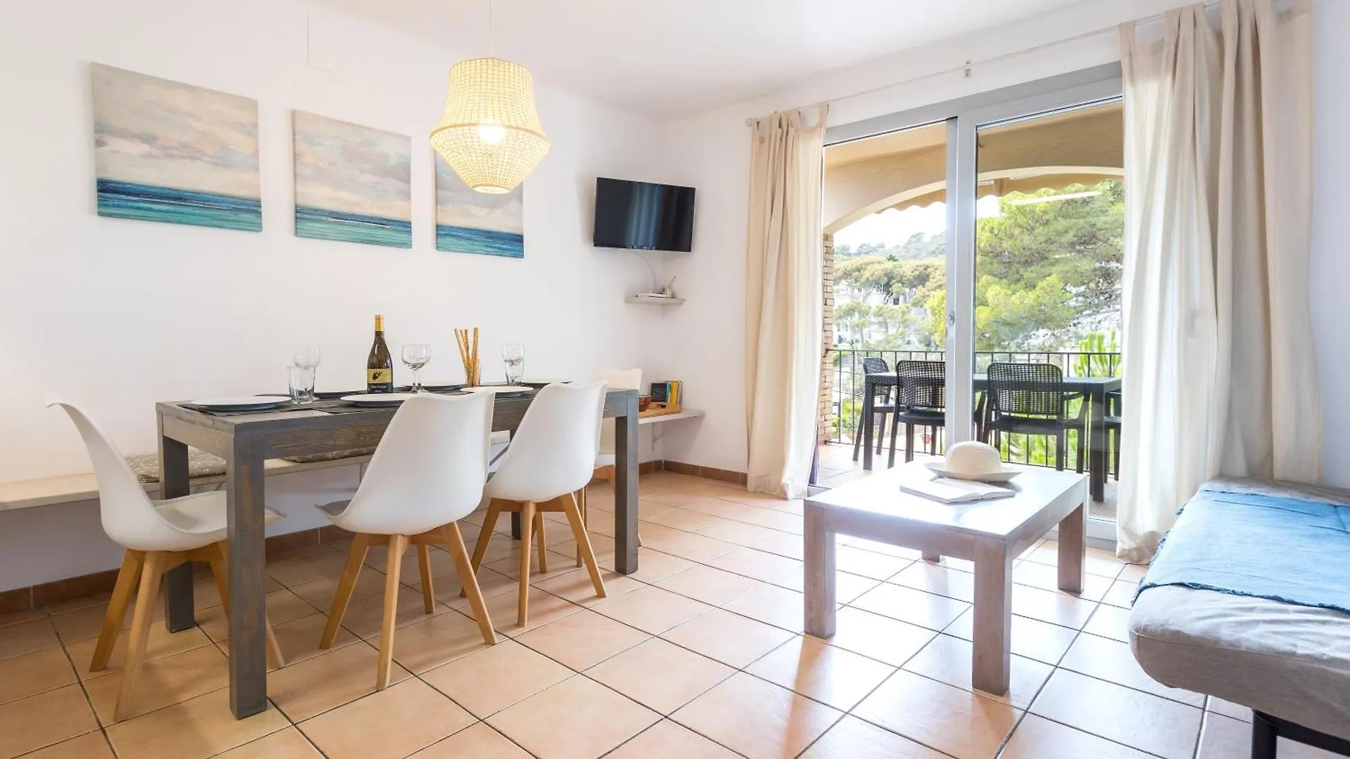 Apartamento A 100 M De Playa. Calella Palafrugell 卡莱利亚德帕拉弗鲁赫尔 公寓